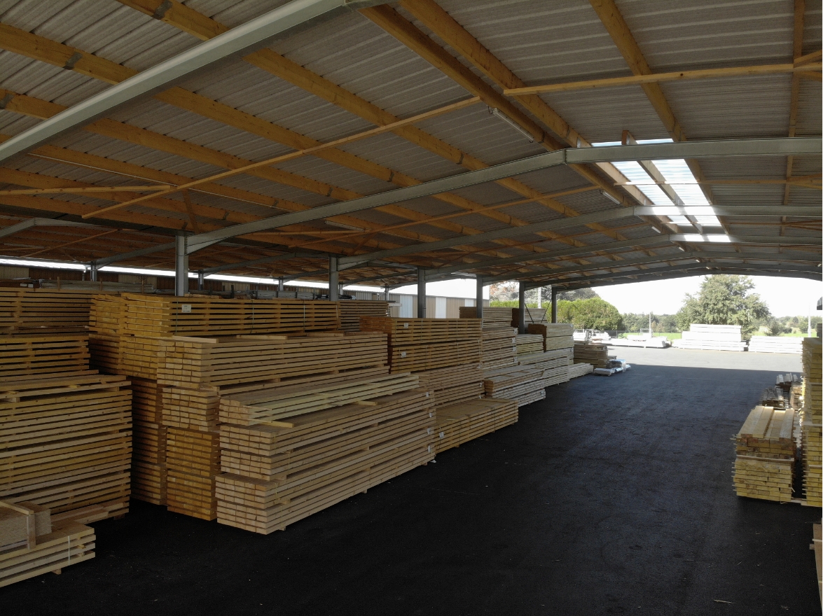 Hangar de stockage avec panneau photovoltaique